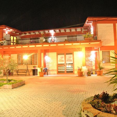 Agriturismo La Ferrovia Molfetta Exterior foto